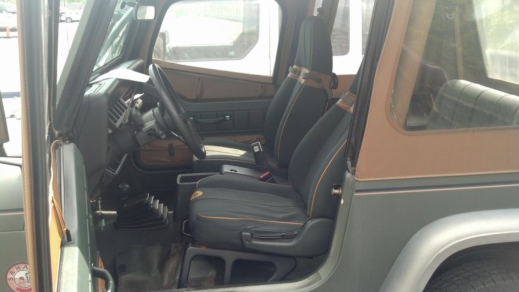 jeepsahara3.jpeg