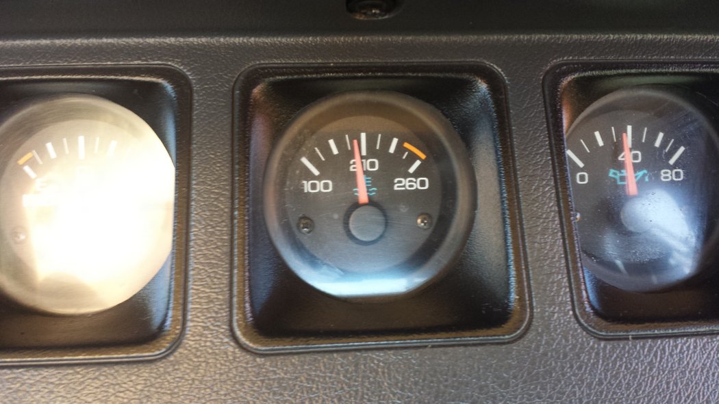 This is what your temp gauge should look like when your thermostat is working properly. In cold weather is should fluctuate between 190° and 210°. Before the repair it wouldn't get over 160°